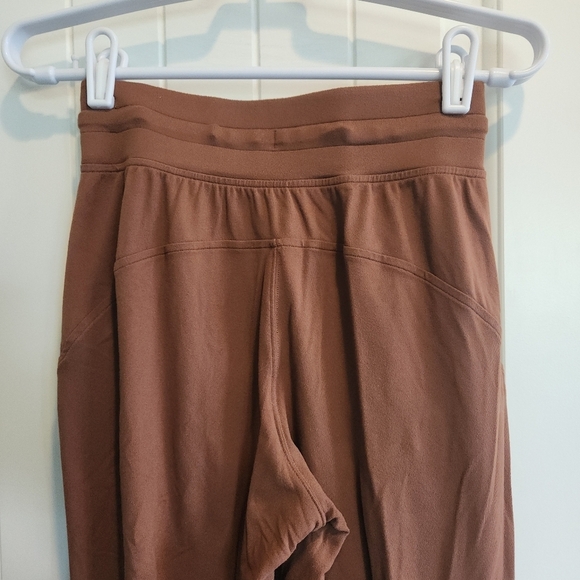 Lululemon Ready to Rulu Straight-Leg High-Rise Pant Brown Size 0 - Picture 6 of 9